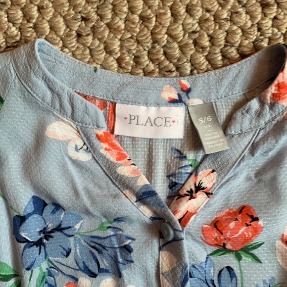 Children’s Place Girls floral peplum top size 5/6 - Picture 2 of 6